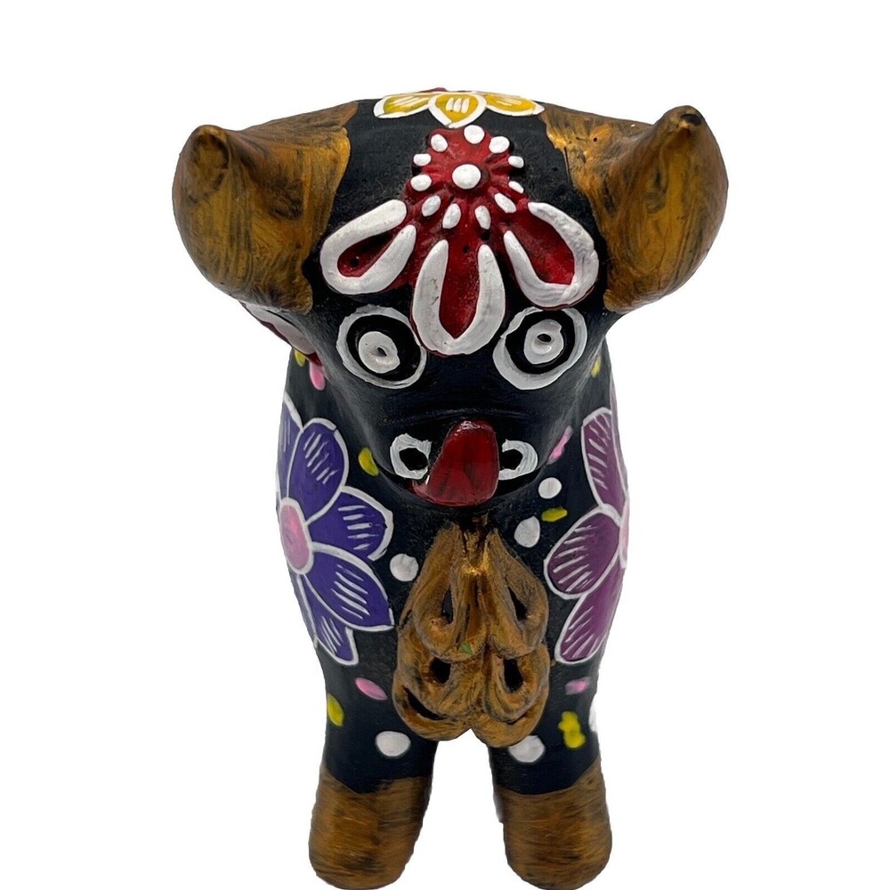 Hand Painted Black Floral Torito de Pucará Folk Art Pottery Bull Figurine Peru